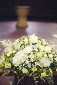 Altargesteck wild wiesenhaft weiss-grün