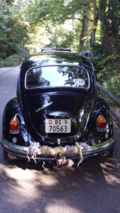 Blumenschmuck VW Käfer