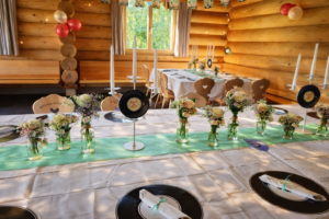 Rockabilly Geburtstagsparty Dekoration pastell-bunt