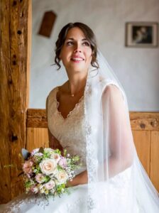 zarter Brautstrauss verspielt romantisch